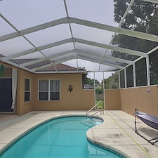 Pool-Cage-Cleaning-and-Deck-Pressure-Washing-in-Winter-Haven-FL 5