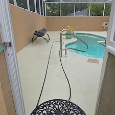 Pool-Cage-Cleaning-and-Deck-Pressure-Washing-in-Winter-Haven-FL 10