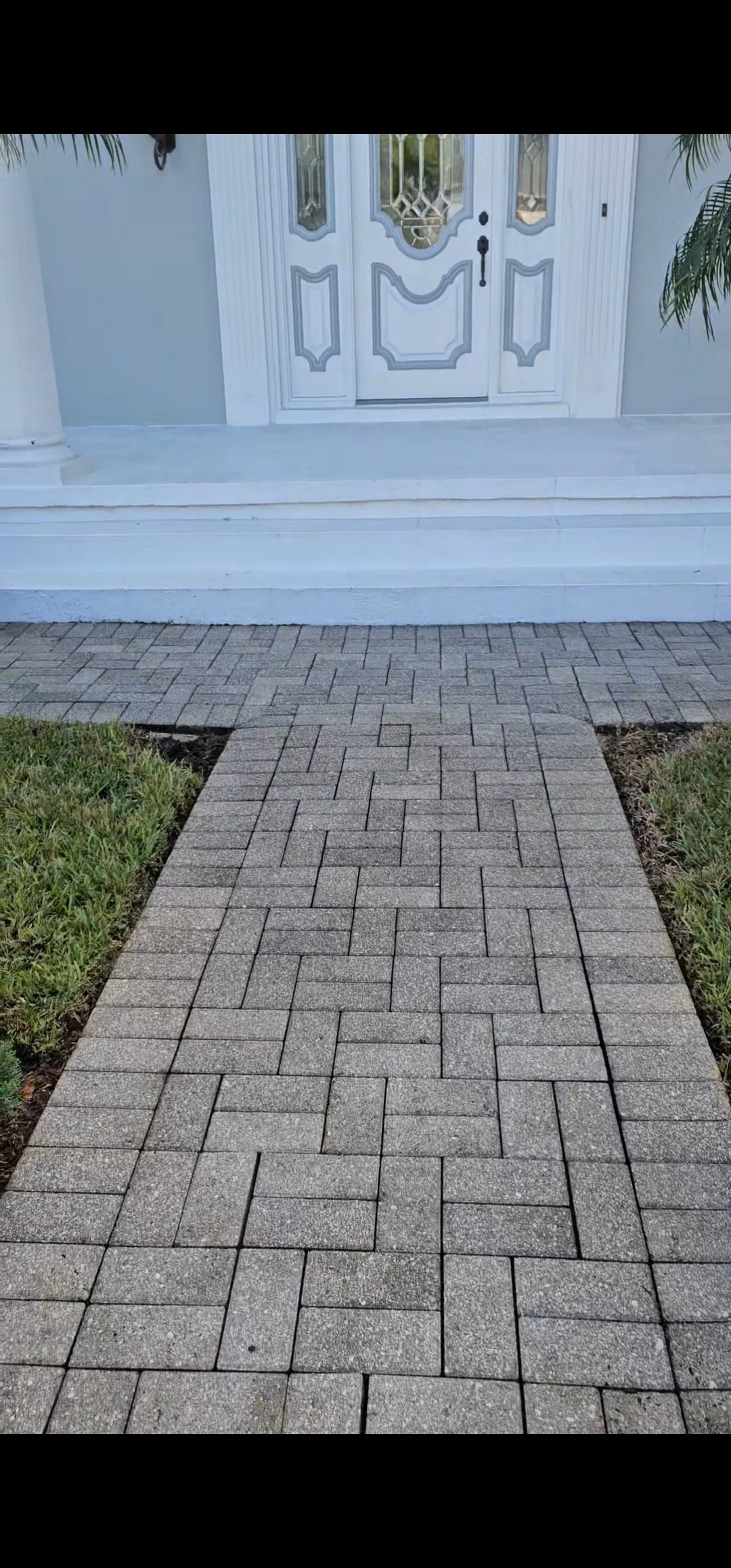 Driveway and Walkway Wash in Tampa, FL Thumbnail