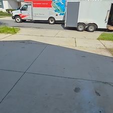 Driveway-Washing-House-Soft-Wash-in-Kissimmee-FL-Thompson-Pressure-Washing 7
