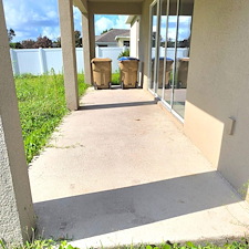Driveway-Washing-House-Soft-Wash-in-Kissimmee-FL-Thompson-Pressure-Washing 1