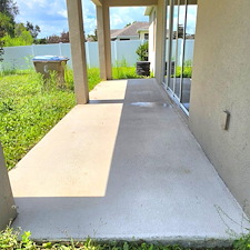 Driveway-Washing-House-Soft-Wash-in-Kissimmee-FL-Thompson-Pressure-Washing 0