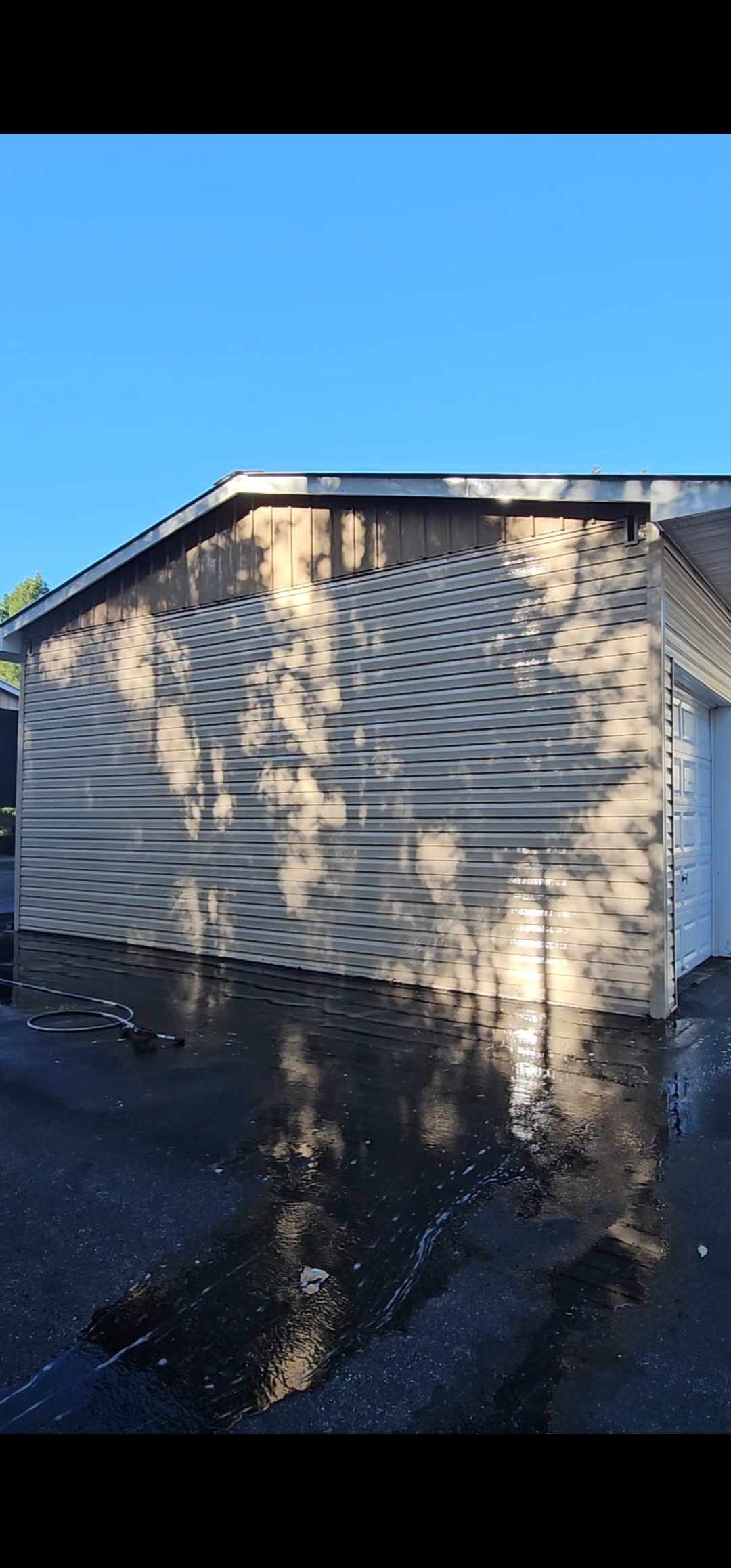 Garage Wash in Plant City, Florida Thumbnail