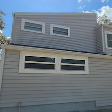 House-Washing-and-Lanai-Washing-in-Riverview-FL-Thompson-Pressure-Washing 7