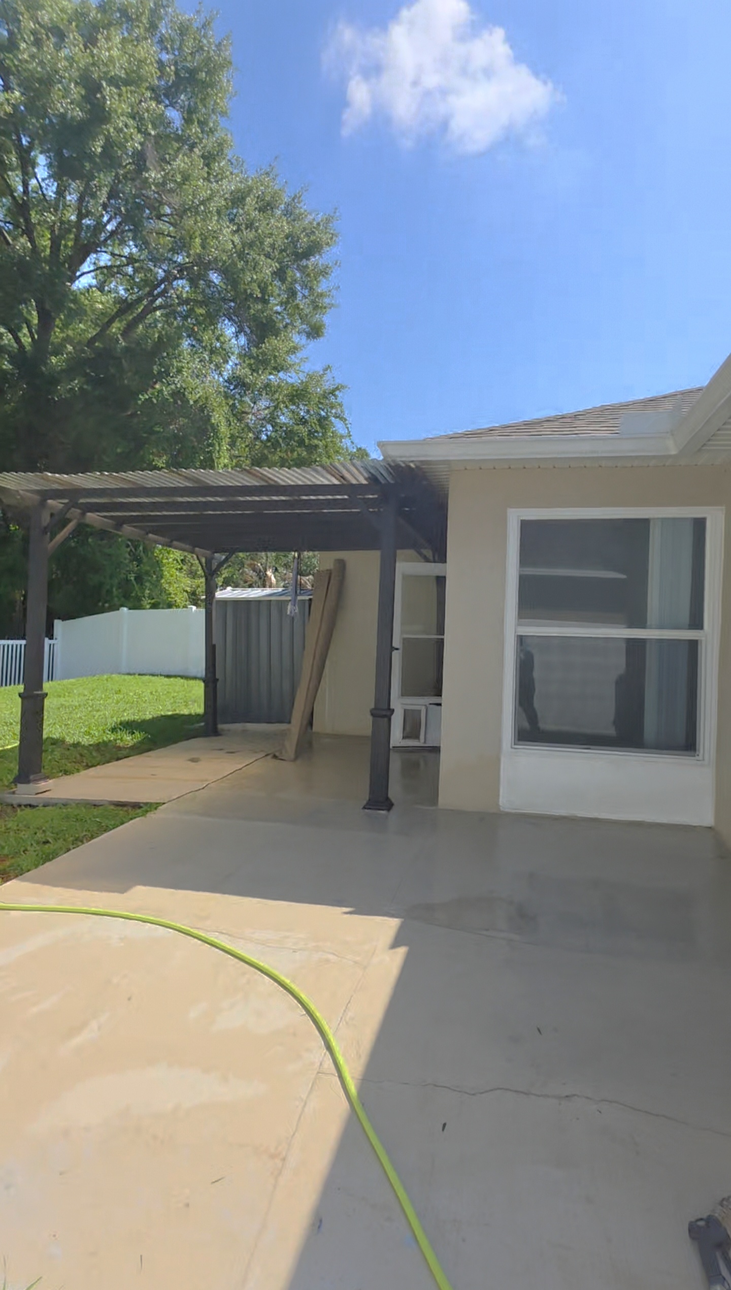 House Washing, Driveway Cleaning & Patio Cleaning in Lakeland, FL | Thompson Pressure Washing