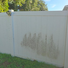 House-Washing-Driveway-Cleaning-Patio-Cleaning-in-Lakeland-FL-Thompson-Pressure-Washing 1