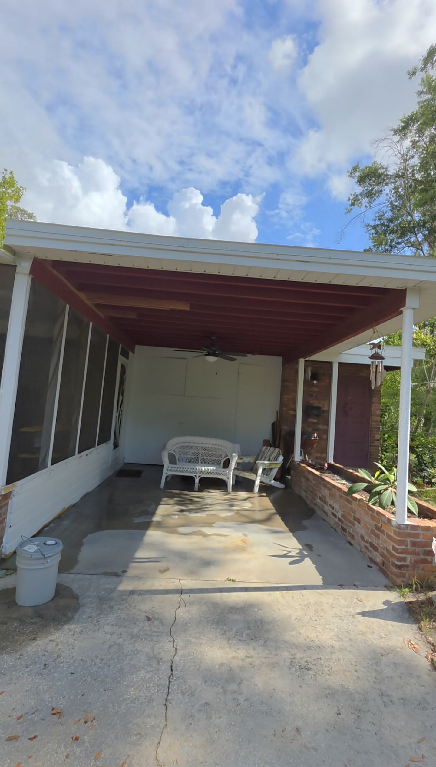 House Washing in Tampa, FL | Thompson Pressure Washing