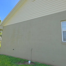 House-Washing-in-Winter-Haven-FL-Soft-Wash-Vinyl-Stucco-Home 2