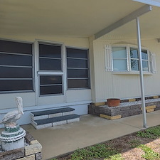 House-Washing-Driveway-Cleaning-Ellenton-FL-Thompson-Pressure-Washing 6