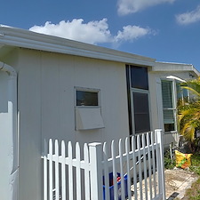 House-Washing-Driveway-Cleaning-Ellenton-FL-Thompson-Pressure-Washing 4