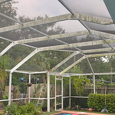 Lakeland-Pool-Cage-Cleaning-Tackling-Years-of-Algae-and-Mold 1