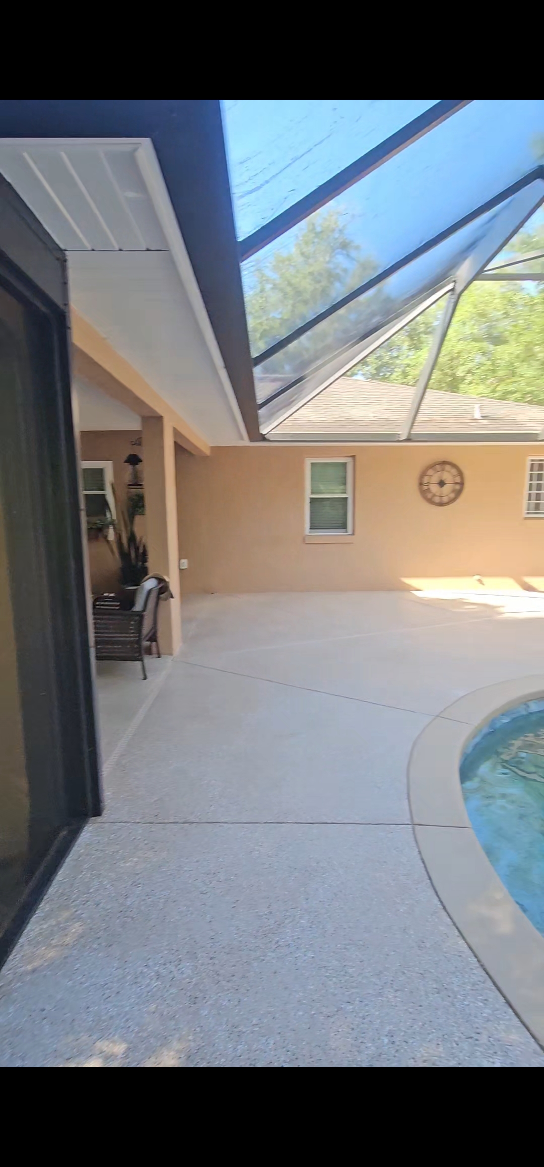 Pool Cage Wash in Auburndale, FL