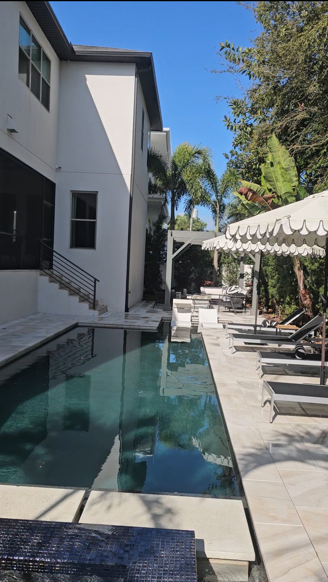 Pool Deck Wash in Tampa, FL (1) Thumbnail