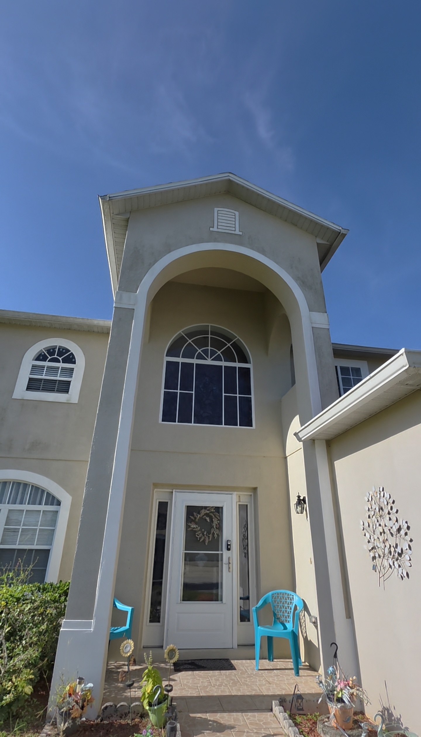 Soft Wash House Cleaning in Kissimmee, FL
