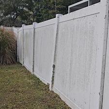 Vinyl-Fence-Cleaning-in-Lakeland-FL 4