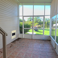 Vinyl-Siding-House-Washing-Driveway-Cleaning-in-Lakeland-FL 3