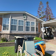 Vinyl-Siding-House-Washing-Driveway-Cleaning-in-Lakeland-FL 1