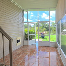 Vinyl-Siding-House-Washing-Driveway-Cleaning-in-Lakeland-FL 2